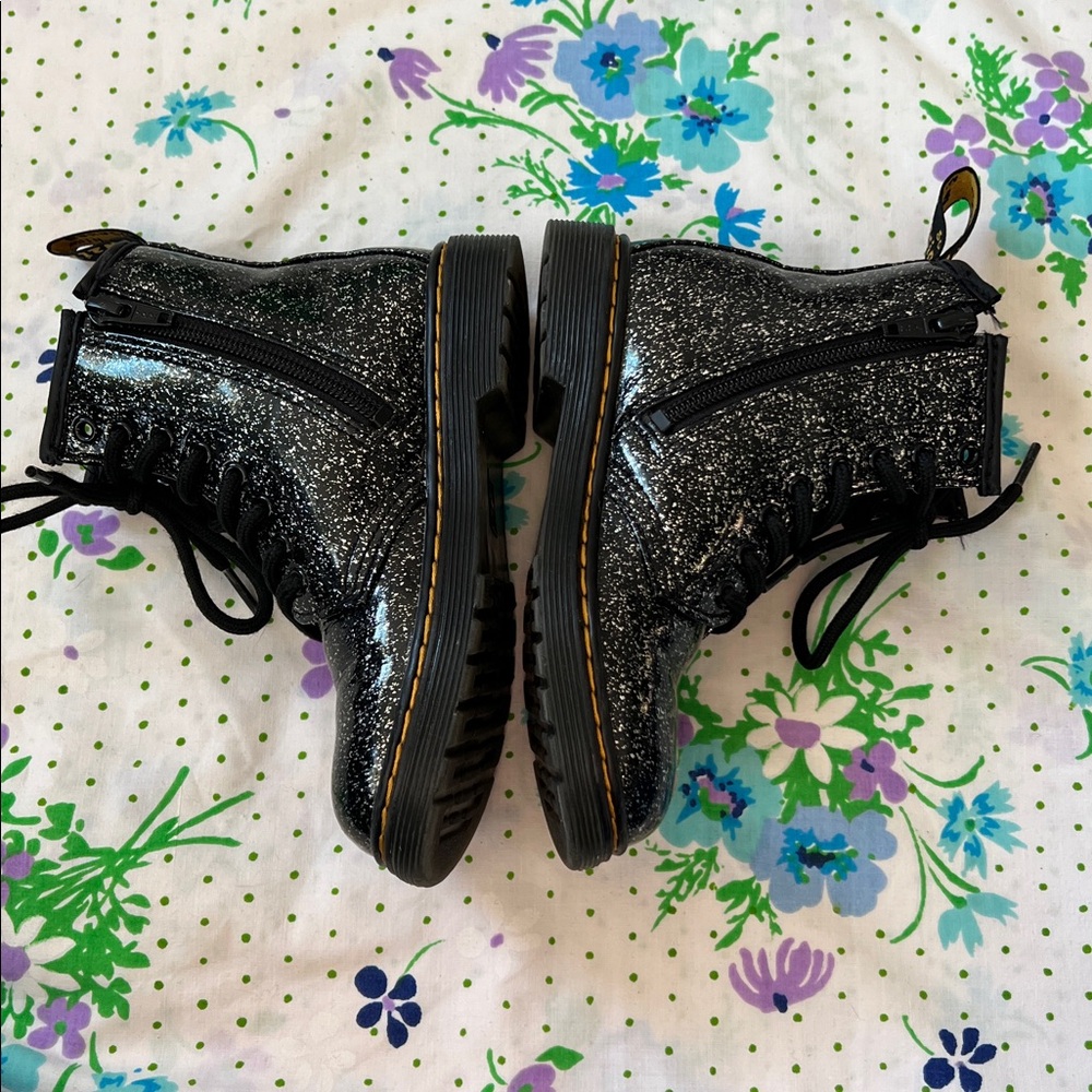 Dr Martens toddler sz 11 black sparkle with Appliqué flowers blue and purple EUC - Picture 2 of 10
